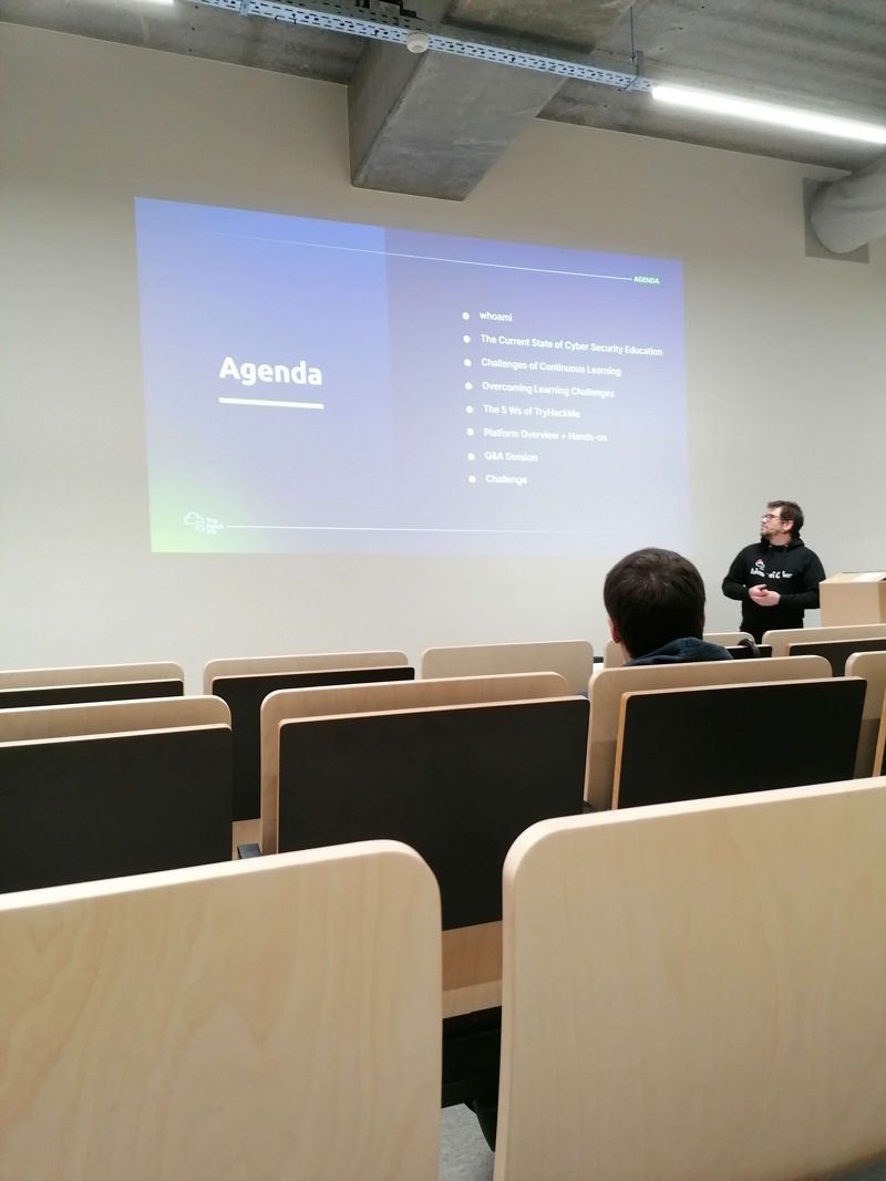 Niels Deryckere during his presentation